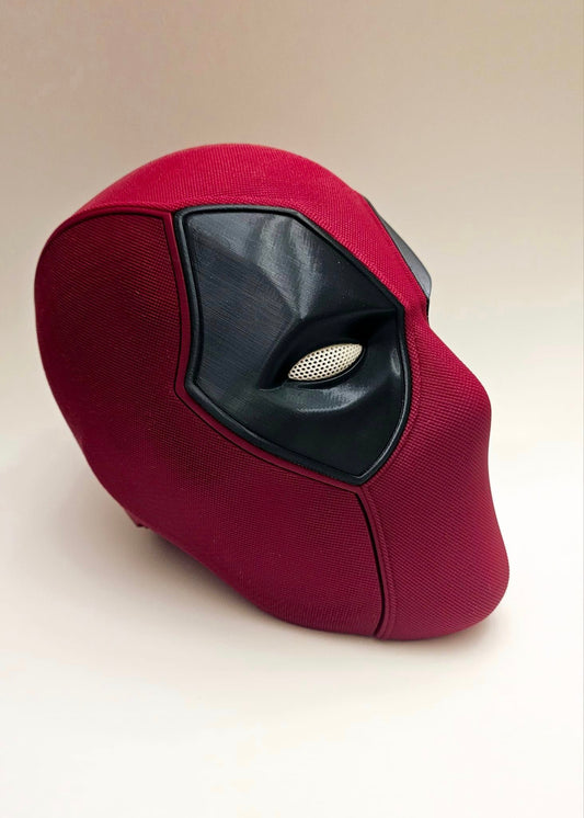 Deadpool Cosplay and Display Mask: Featuring Magnetic Panels and Expressive Eyes