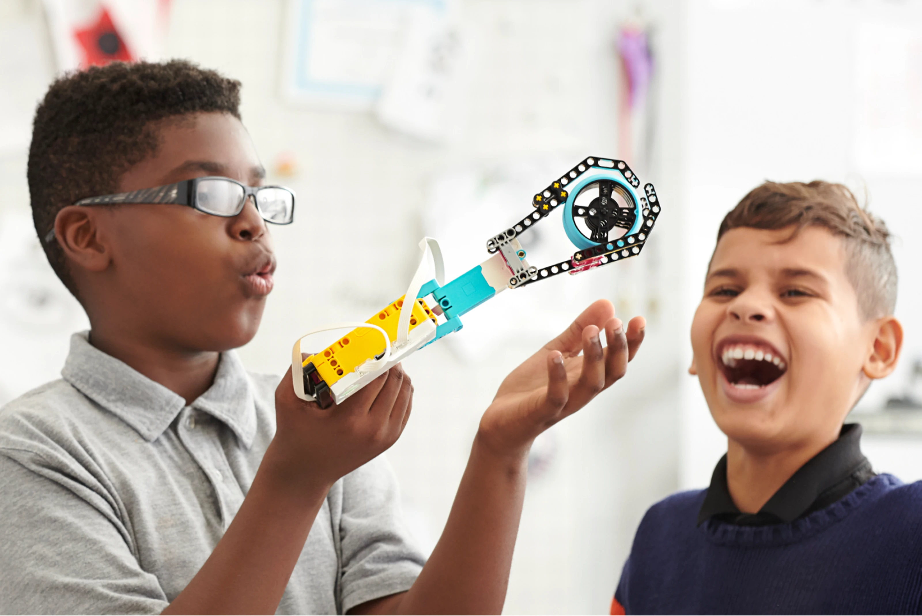 Ensemble LEGO® Education SPIKE™ Prime et extension (45678 et 45681)