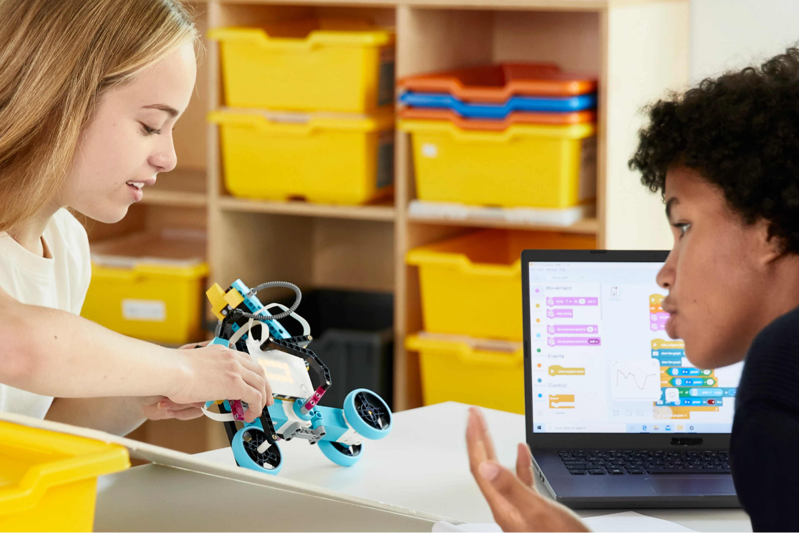 Ensemble LEGO® Education SPIKE™ Prime et extension (45678 et 45681)