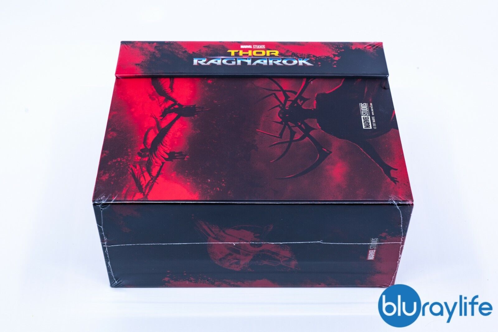 Coffret Steelbook Blu-ray 3D+2D Thor : Ragnarok, édition exclusive Blufans n° 44, disponible en un clic