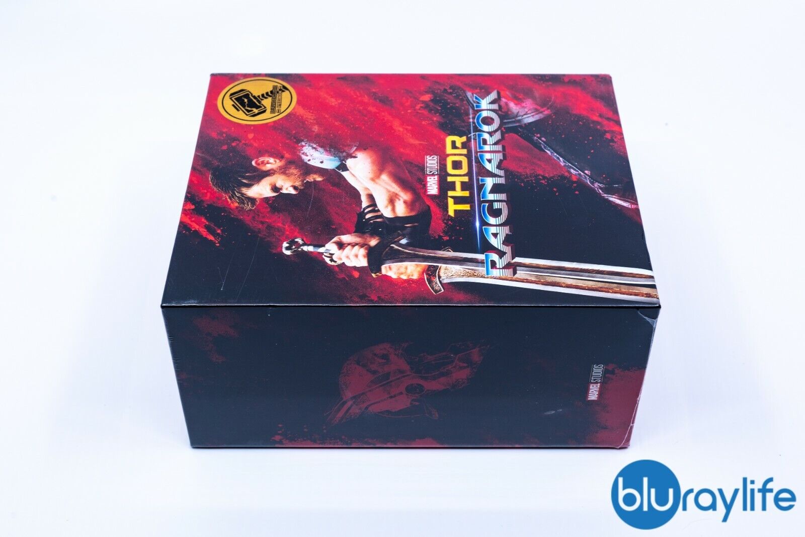 Coffret Steelbook Blu-ray 3D+2D Thor : Ragnarok, édition exclusive Blufans n° 44, disponible en un clic